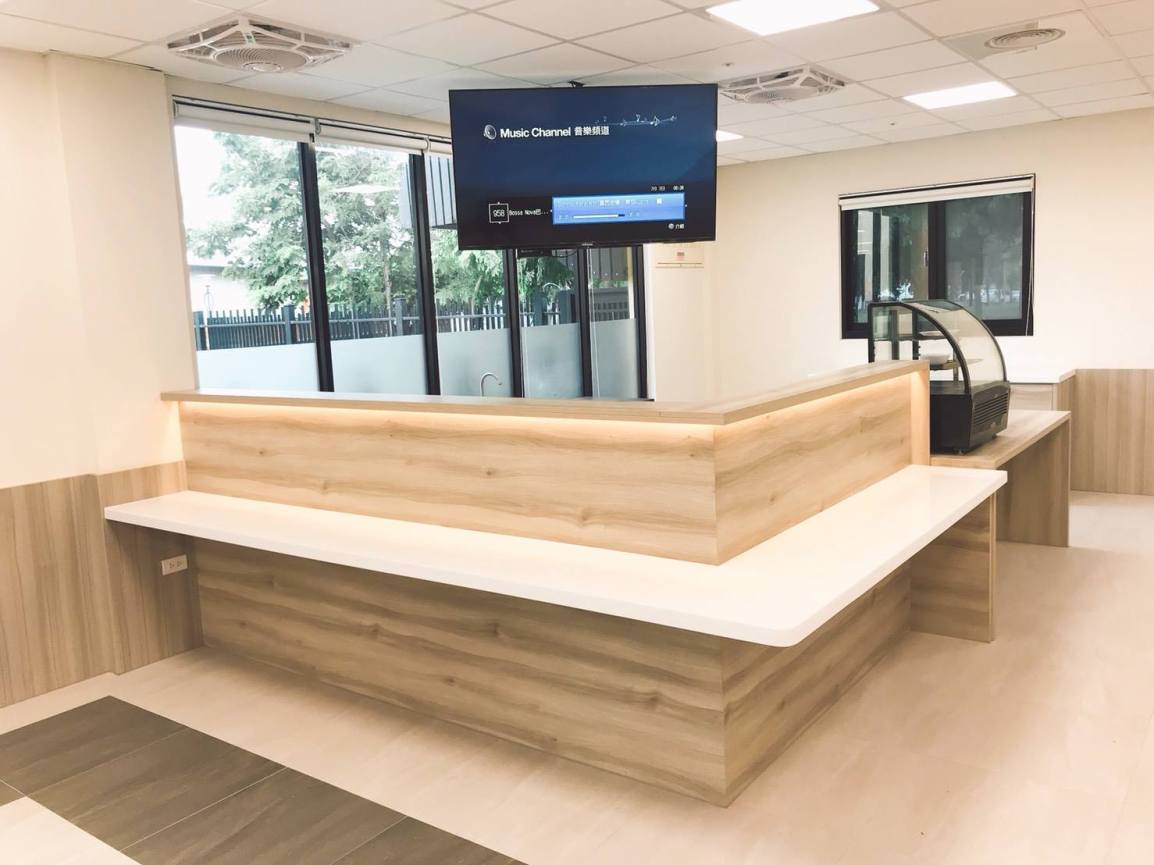 36770649_646738009015346_5473388983515873280_o