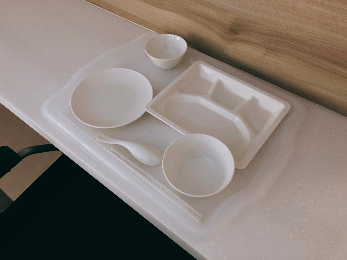 【長宸公告】本機構選用安全無毒的環保PET餐具